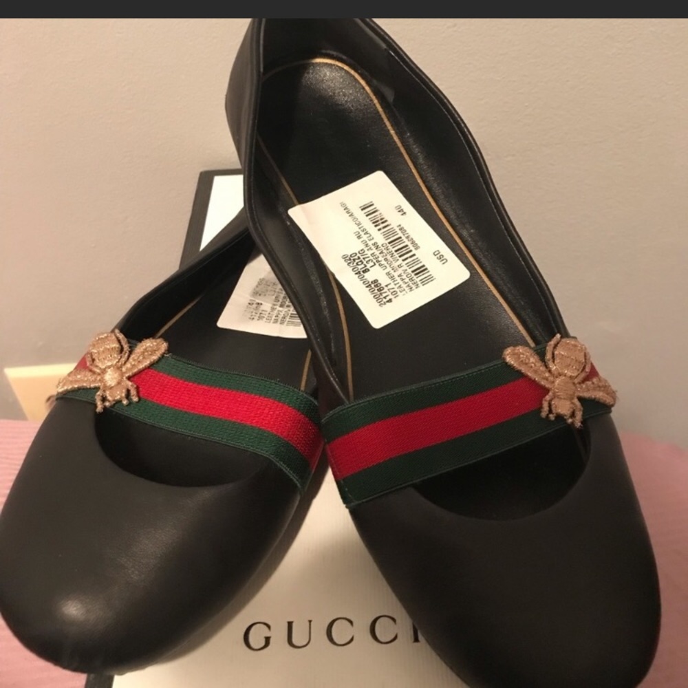Gucci flats. Size 7 1/2